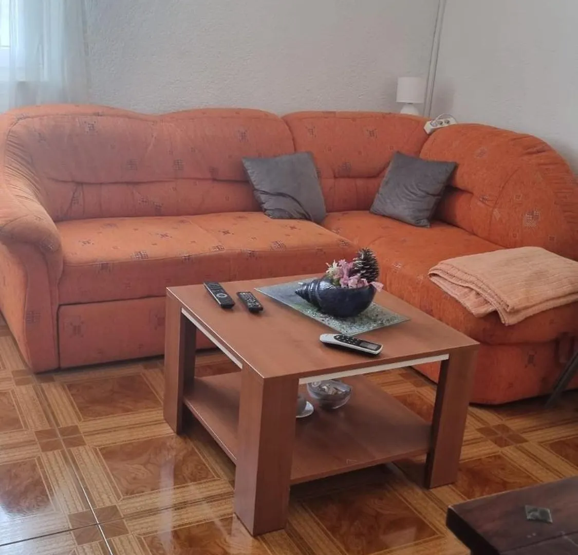 Apartmani Anna Vir